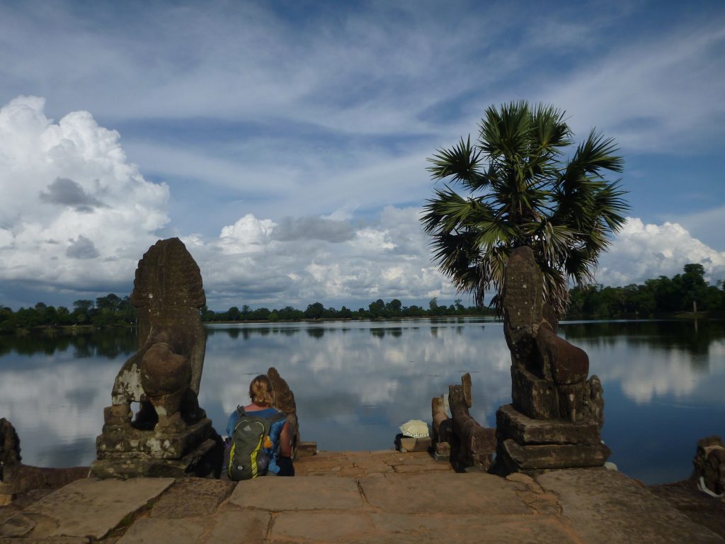 De Srah Srang tempel (een rechthoekig meer).